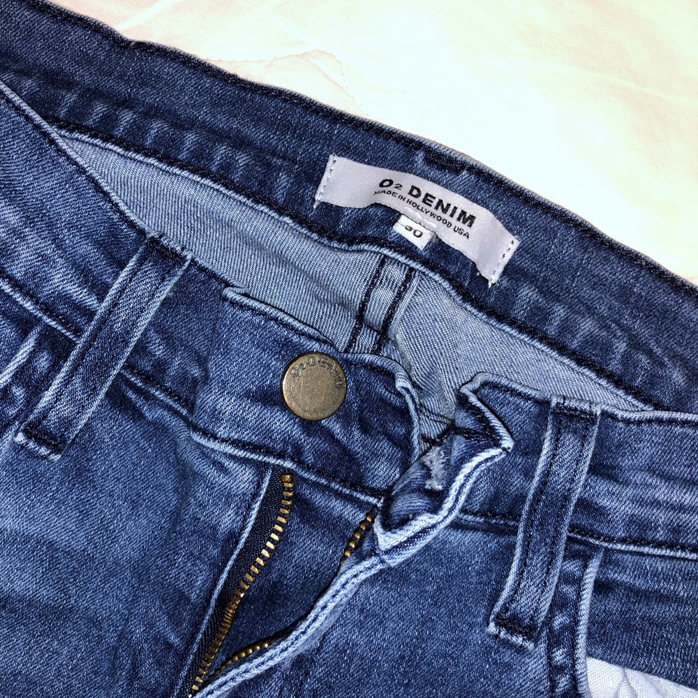 O2 DENIM BELL BOTTOMS W/ DISTRESSED KNEES